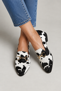Mocasín de piel con estampado de leopardo en blanco y negro