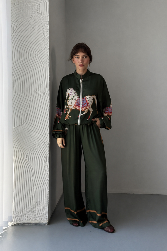 Bomber y Pantalones de Seda